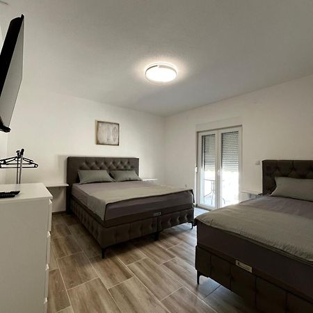 Twin Apartments Ivanica Экстерьер фото